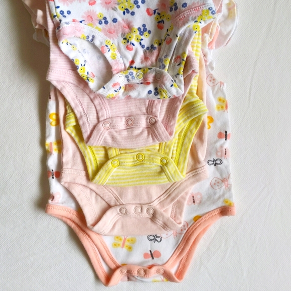 mixed brands 5-pack pastel bodysuit diaper shirt bundle 3 months baby girl - Picture 8 of 8